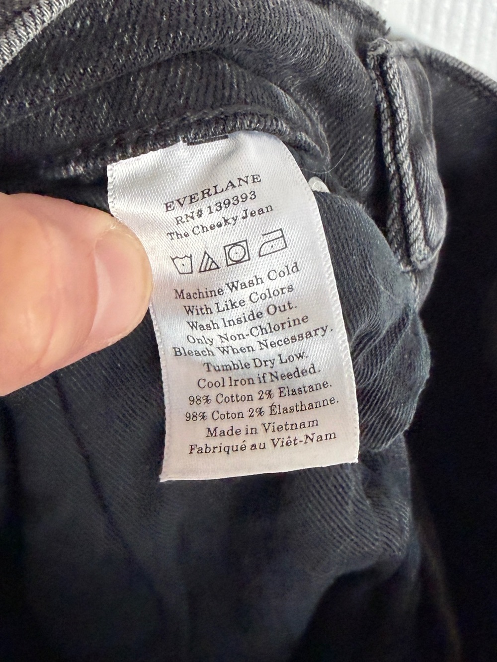 EVERLANE | The Cheeky Crop Denim Jean Raw Hem 27 Crop - Picture 7 of 7